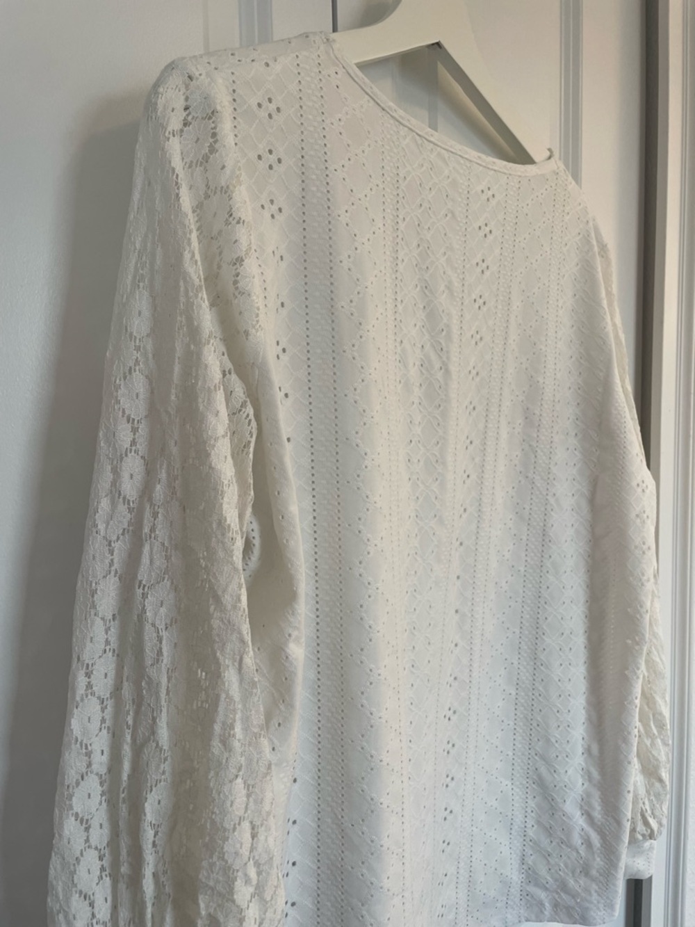 Cupshe Beach Coverup Top - Picture 7 of 9